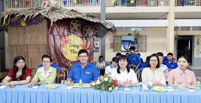 Trung thu yêu thương tại Trường Giáo dục chuyên biệt Tây Ninh - Ảnh 4.