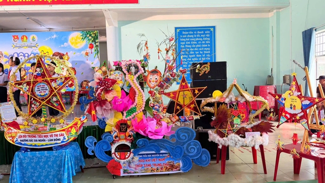 Rộn ràng hội thi ‘Lồng đèn thắp sáng ước mơ thiếu nhi Lâm Đồng’ - Ảnh 5.