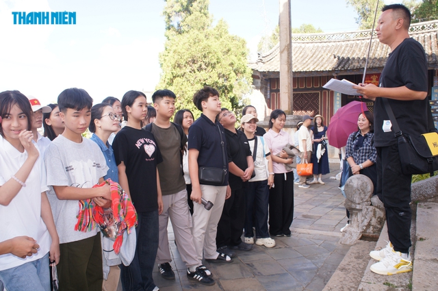 Hành trình khám phá dấu ấn ngàn năm trên núi Tú Sơn - Ảnh 2.