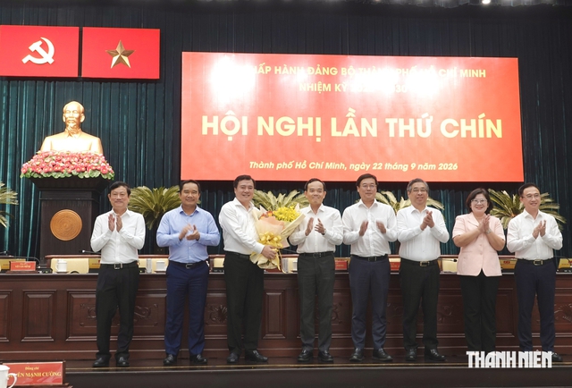 Phó bí thư Nguyễn Sinh Nhật Tân ra mắt Ban Chấp hành Đảng bộ TP.HCM - Ảnh 2.