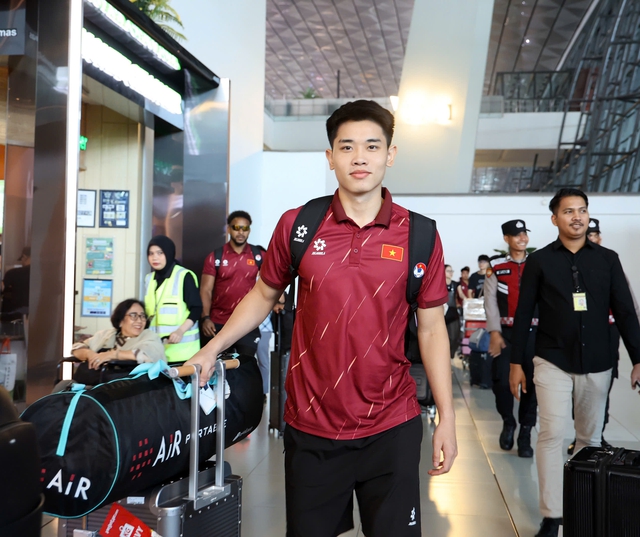 Hài hước: Lê Giang Patrik và Tài Lộc tạo ra sự cố 'khó đỡ' khi đến Indonesia- Ảnh 4.