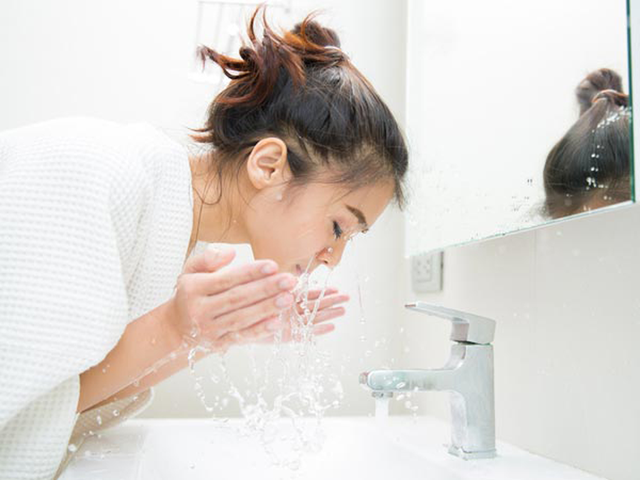 4 thói quen cứ nghĩ là tốt lại lấy đi collagen khiến da lão hóa 'không phanh' - Ảnh 5.