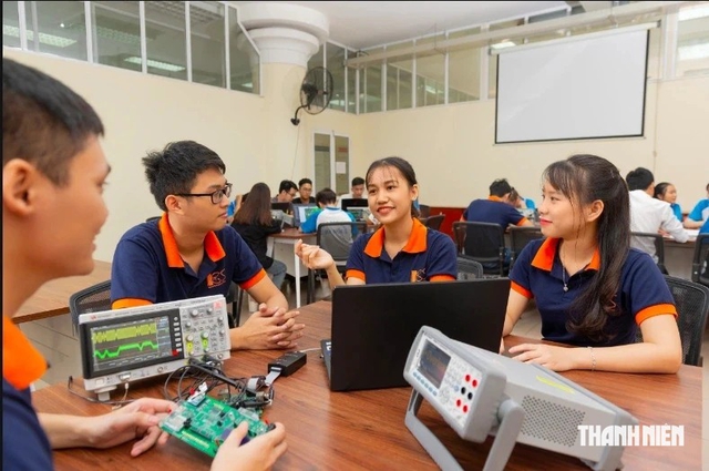 Sinh viên đạt mức điểm nào thì được xét học bổng từ 3,7 đến 5,5 triệu đồng/tháng? - Ảnh 1.