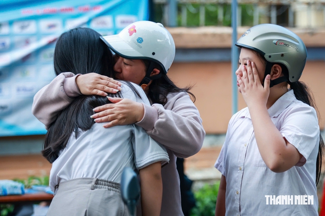Những học sinh 'lớn l&ecirc;n sau y&ecirc;n xe' - Ảnh 3.