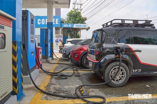 Chuẩn hóa hạ tầng sạc - xóa mọi nỗi lo để người Việt chọn xe điện- Ảnh 1.