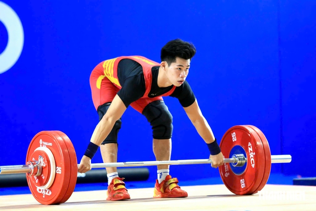Trần Minh Tr&iacute; đ&aacute;nh bại &aacute; qu&acirc;n Olympic, gi&agrave;nh HCĐ ASIAD: Kỳ t&iacute;ch sau c&uacute; vấp ng&atilde; ở SEA Games 33- Ảnh 3.