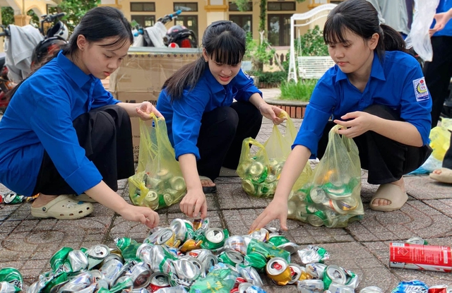 Tuổi trẻ H&agrave; Tĩnh mang Trung thu đến với trẻ em ngh&egrave;o- Ảnh 2.