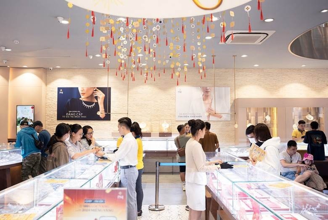PNJ tái thiết toàn diện: Hướng tới quyền lợi cổ đông và khách hàng trong dài hạn - Ảnh 1.