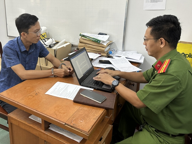 Công an Vĩnh Long bắt bị can lừa đảo bằng cách thuê ô tô tự lái- Ảnh 1.