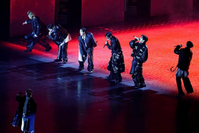 'Hạ bệ' Beyoncé, tour diễn của nghệ sĩ nào đang có doanh thu số 1 thế giới? - Ảnh 1.