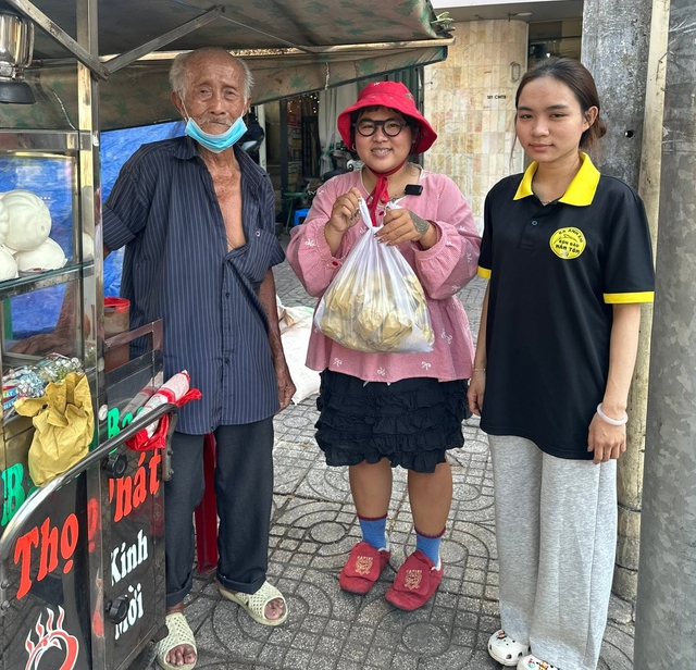 'Giải cứu quán vắng' hàng trăm lần, cô gái tiết lộ cách giúp họ tự tìm khách - Ảnh 5.