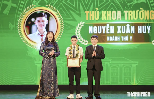 Nam sinh Quảng Ngãi đạt 29,33 điểm trở thành thủ khoa Trường Đại học Nông lâm Huế - Ảnh 4.