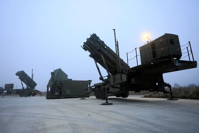 Ukraine đạt thỏa thuận về tên lửa cho hệ thống Patriot - Ảnh 1.