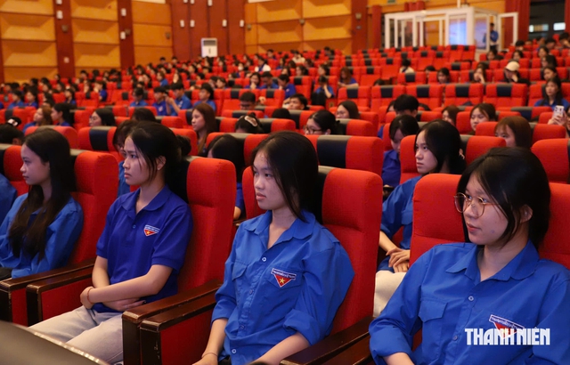 Nh&agrave; thơ Trần Đăng Khoa tiết lộ 'b&iacute; mật' gi&uacute;p &ocirc;ng trở th&agrave;nh người nổi tiếng- Ảnh 3.