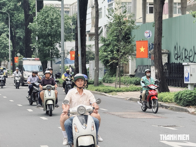 Bật xi nhan trước giao lộ bao xa, quy tắc đơn giản kh&ocirc;ng phải ai cũng biết - Ảnh 1.