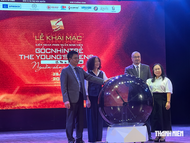 ‘Nam Phương hoàng hậu’ của 'Ngọn nến hoàng cung' ngồi ghế giám khảo phim ngắn sinh viên- Ảnh 1.