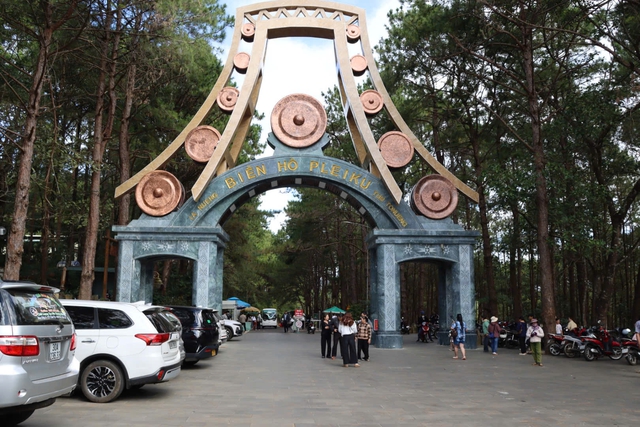 Gia Lai ph&ecirc; b&igrave;nh loạt đơn vị chậm khắc phục kết luận của Thanh tra Ch&iacute;nh phủ- Ảnh 2.