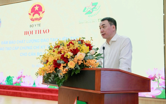 Bộ Y tế: Vẫn c&ograve;n đ&agrave;o tạo y khoa mang t&iacute;nh h&igrave;nh thức, sẽ siết hậu kiểm - Ảnh 1.