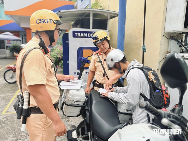 Trường c&oacute; nhiều học sinh vi phạm giao th&ocirc;ng, hiệu trưởng chịu tr&aacute;ch nhiệm thế n&agrave;o? - Ảnh 3.