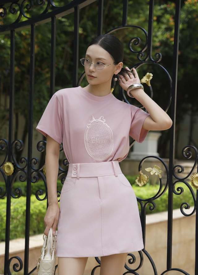 Phong cách công sở bừng sáng cùng gam màu pastel - Ảnh 2.