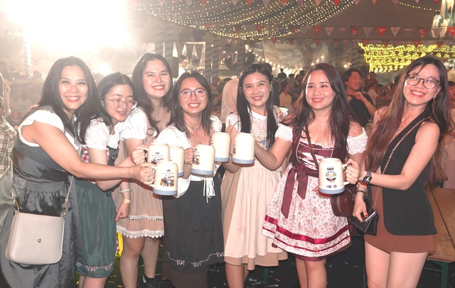 Bùng nổ lễ hội bia Đức Oktoberfest tại TP.HCM- Ảnh 9.