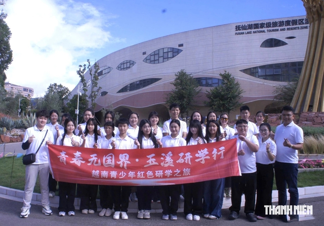 Những sứ giả nhỏ tiếp nối tình hữu nghị Việt - Trung - Ảnh 1.