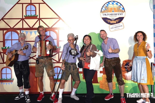 Bùng nổ lễ hội bia Đức Oktoberfest tại TP.HCM- Ảnh 8.