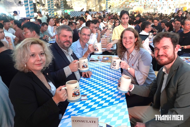 Bùng nổ lễ hội bia Đức Oktoberfest tại TP.HCM- Ảnh 3.