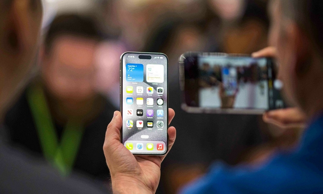Apple chỉ rõ việc người dùng iPhone không cần làm để tiết kiệm pin - Ảnh 1.