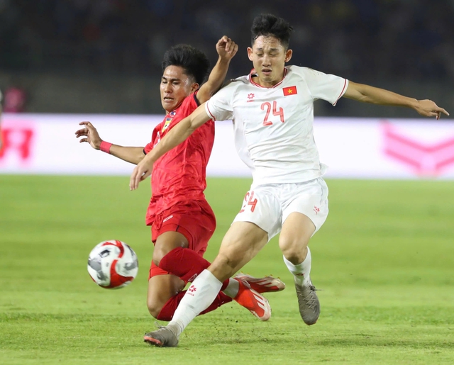 Dàn cầu thủ nhập tịch tỏa sáng, Hồng Kông 'đè bẹp' Lào 4-0 ở FIFA ASEAN Cup- Ảnh 2.