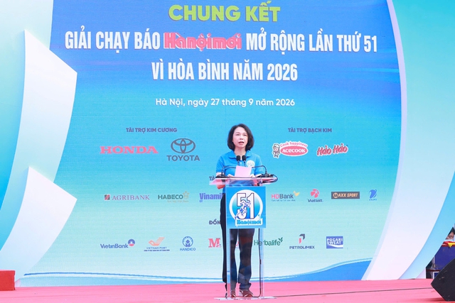 Khép lại giải chạy Báo Hànộimới 2026: Bước chạy kết nối cộng đồng, lan tỏa hòa bình- Ảnh 7.