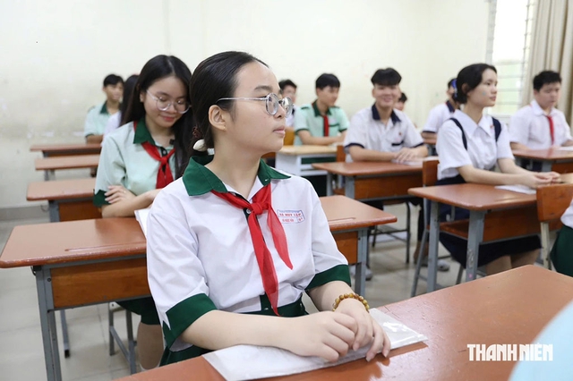 Lăng kính bạn đọc: Tranh luận quanh kỳ thi lớp 10 - Ảnh 1.