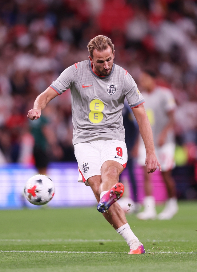 Williams Minh Ho&agrave;ng tiết lộ lời khuy&ecirc;n đặc biệt của Harry Kane, x&oacute;t xa v&igrave; Xu&acirc;n Son chấn thương - Ảnh 4.