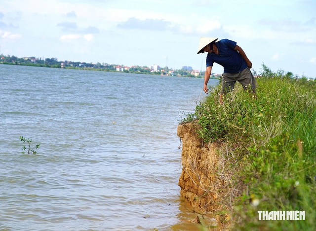 Sạt lở bờ sông, hàng ngàn hộ dân lo mất đất - Ảnh 2.
