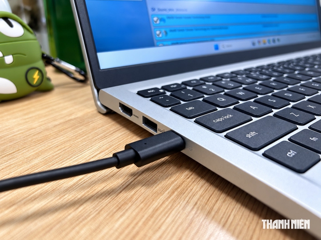 Laptop mới có cần sạc đầy trước khi dùng lần đầu như lời đồn? - Ảnh 1.