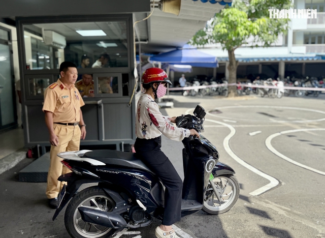 TP.HCM đ&agrave;o tạo lại kỹ năng l&aacute;i xe cho người c&oacute; bằng l&aacute;i tr&ecirc;n 3 năm - Ảnh 1.