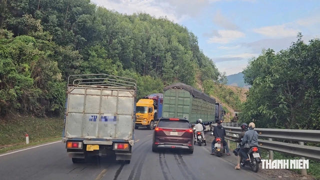 Gian nan giao thông kết nối rừng - biển: Nỗi lo ùn tắc, quá tải- Ảnh 5.