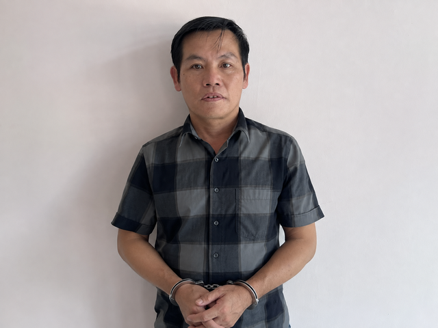 Khởi tố nhóm lừa đảo dùng đá cuội 'đội lốt' thiên thạch trị giá hàng triệu USD- Ảnh 1.