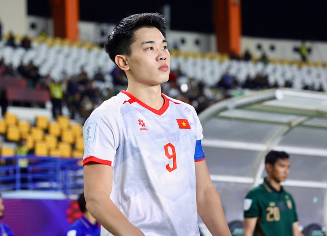 Việt Nam thua Thái Lan 0-2, thất bại đầu tiên của HLV Kim Sang-sik: Không vào nổi chung kết- Ảnh 2.