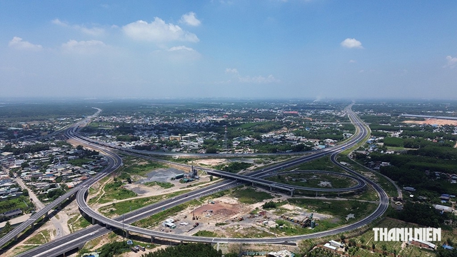 H&agrave;nh lang kết nối miền T&acirc;y - s&acirc;n bay Long Th&agrave;nh - Ảnh 1.