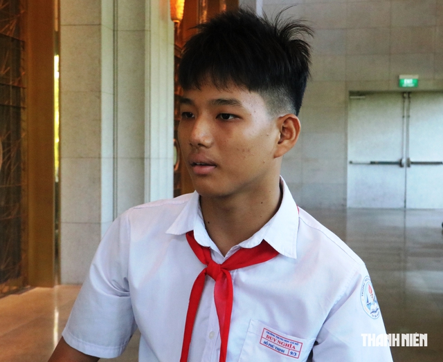 Nam sinh mồ c&ocirc;i mẹ ở Đ&agrave; Nẵng nu&ocirc;i giấc mơ 'chữa l&agrave;nh những tổn thương'- Ảnh 1.