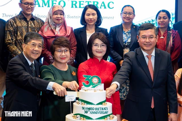 Đơn vị trực thuộc Bộ GD-ĐT kỷ niệm 30 năm thành lập - Ảnh 1.