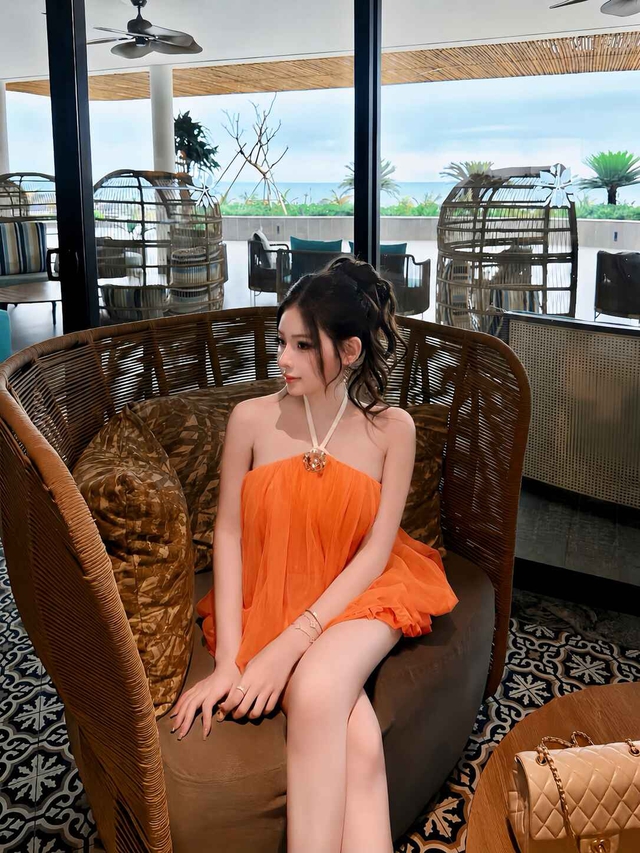 Mặc sắc cam sao cho vừa sáng da lại cực kỳ hút mắt? - Ảnh 3.