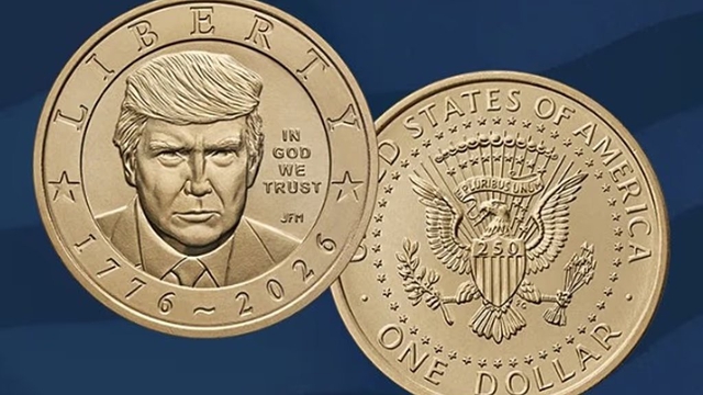 Mỹ ch&iacute;nh thức ph&aacute;t h&agrave;nh đồng xu v&agrave;ng 1 USD in h&igrave;nh &ocirc;ng Trump  - Ảnh 1.