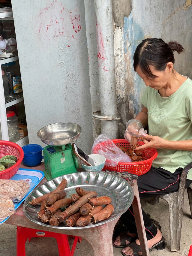 Củ sen nhồi đậu xanh - món ăn từ dân giã đến cung đình Huế - Ảnh 5.