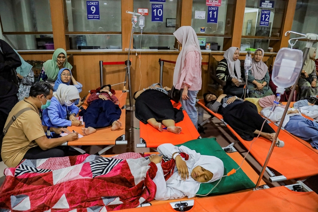 Hơn 1.700 người ngộ độc sau các bữa ăn miễn phí ở Indonesia- Ảnh 1.