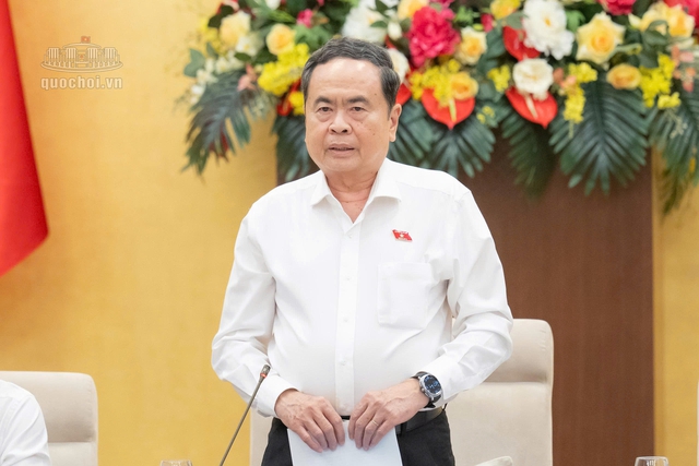 Chủ tịch Quốc hội: Không tạo thêm thủ tục, không đẩy khó cho người dân, doanh nghiệp - Ảnh 1.
