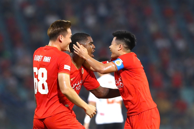 Đội tuyển Việt Nam lấy CLB CAHN làm nòng cốt: Thầy Kim có biến tấu lối chơi đẹp như ông Polking?- Ảnh 1.