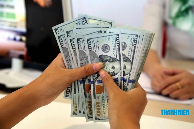 Giá USD hôm ngày 3.9.3036: Đô la Mỹ tăng, còn EUR, bảng Anh đi xuống - Ảnh 1.