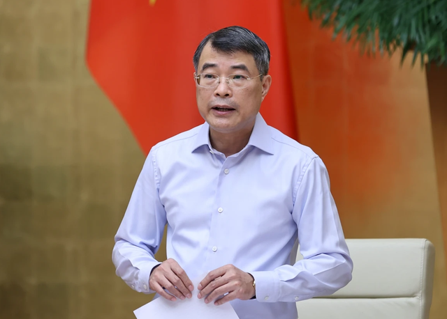IMF nâng dự báo tăng trưởng Việt Nam lên 8,2% - Ảnh 1.